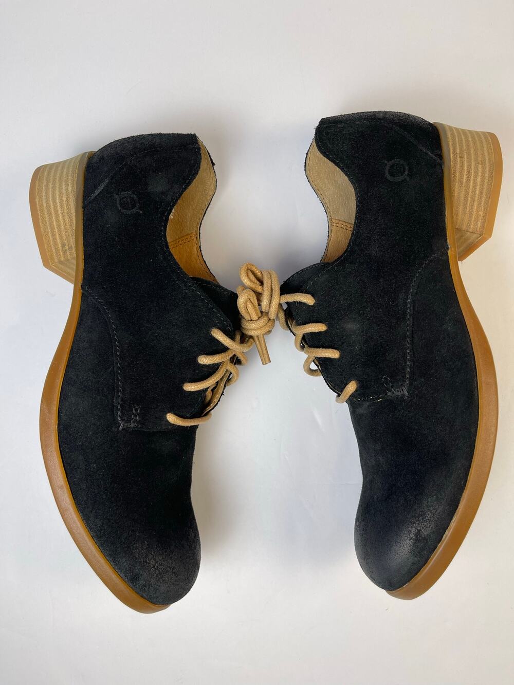 Børn Mott women’s Tan Suede Lace Up Oxfords size 8.5| with Box Dark Academia